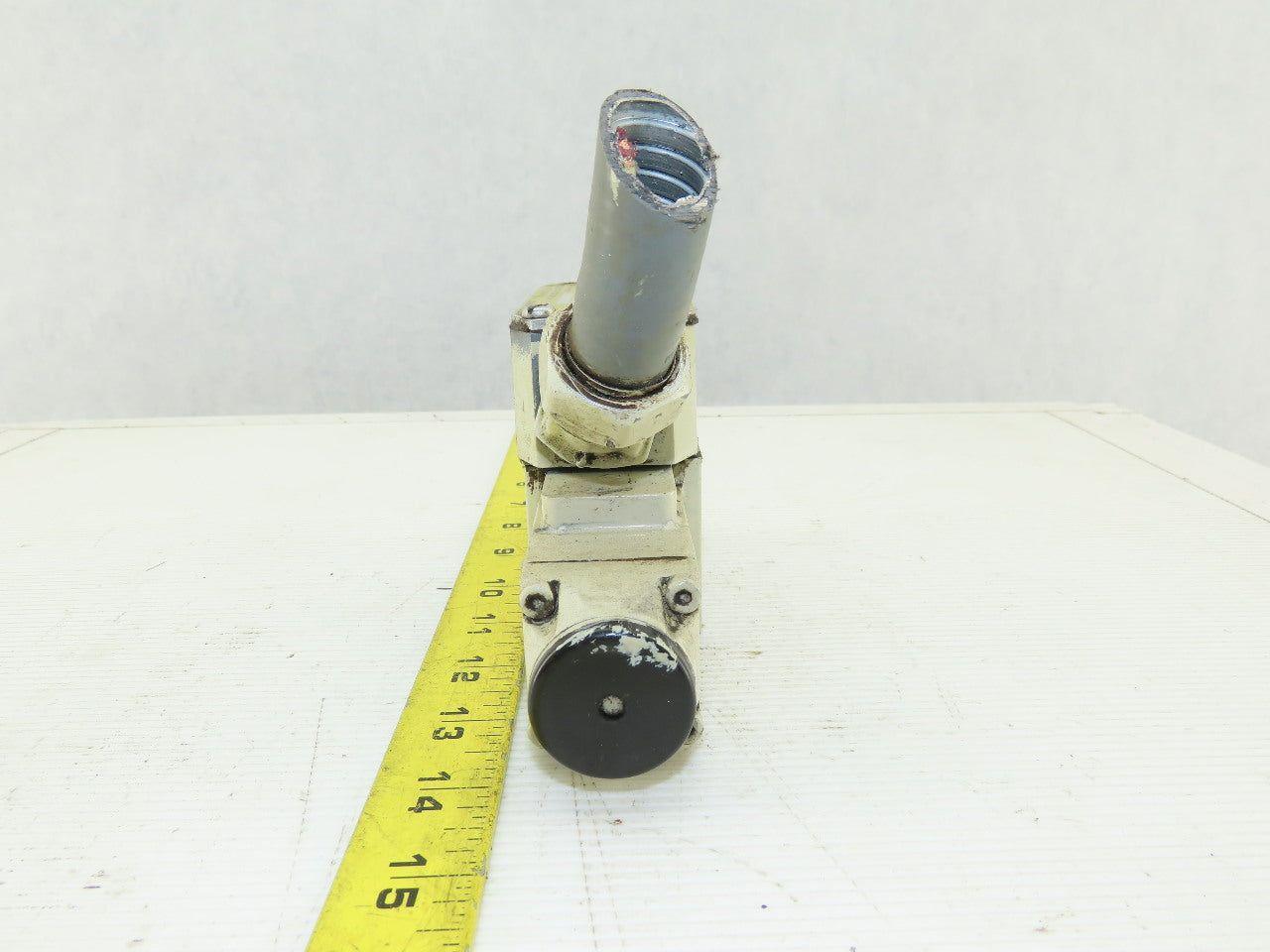 Rexroth 4WE6D51/AN9D/5V Hydraulic Solenoid Control Valve