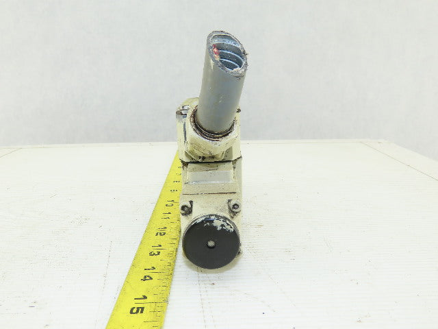 Rexroth 4WE6D51/AN9D/5V Hydraulic Solenoid Control Valve