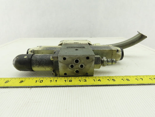 Rexroth 4WE6E51/AN9D/5V Hydraulic Solenoid Control Valve