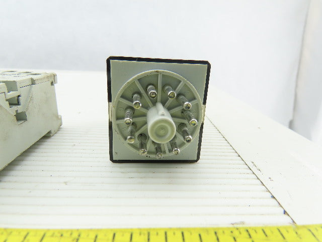 Allen Bradley 700-HA33Z24 Ser D 700-HN101 Ser C Relays And Sockets Lot Of  5