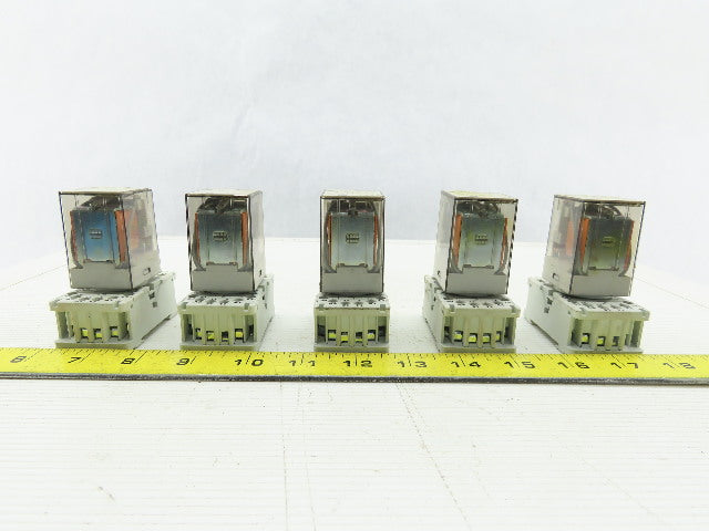 Allen Bradley 700-HA33Z24 Ser D 700-HN101 Ser C Relays And Sockets Lot Of  5
