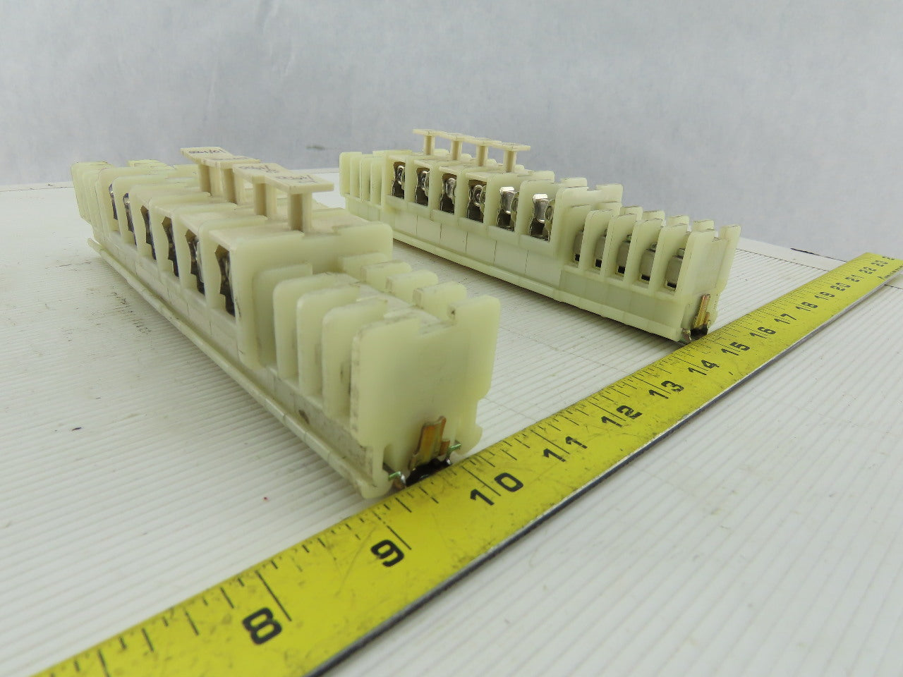 Allen Bradley 1492-CE White Clear Wire Terminal Fuse Holder With fuses Lot Of 42