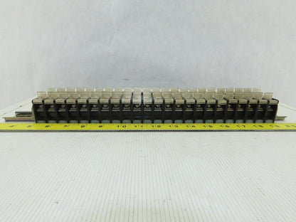Idec BAF111SDU 24V 10A Fuse Holder W/Indicator 18-10AWG On DIN Rail Lot of 23