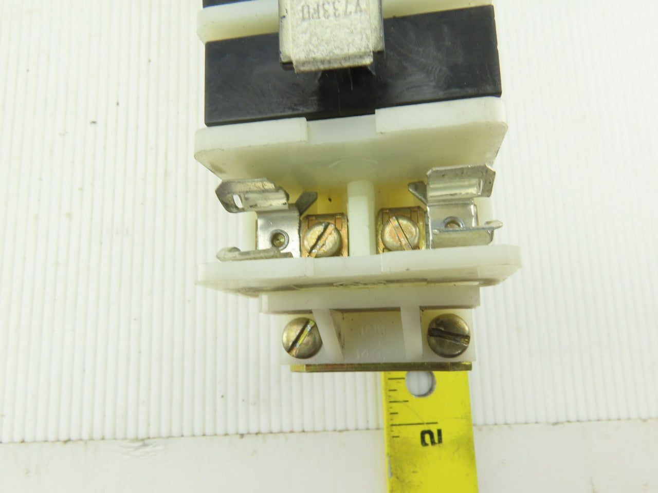 Allen Bradley 1492-CE Terminal Blocks Din Rail W/Fuse Gould GFN1 125VAC 18 Pcs