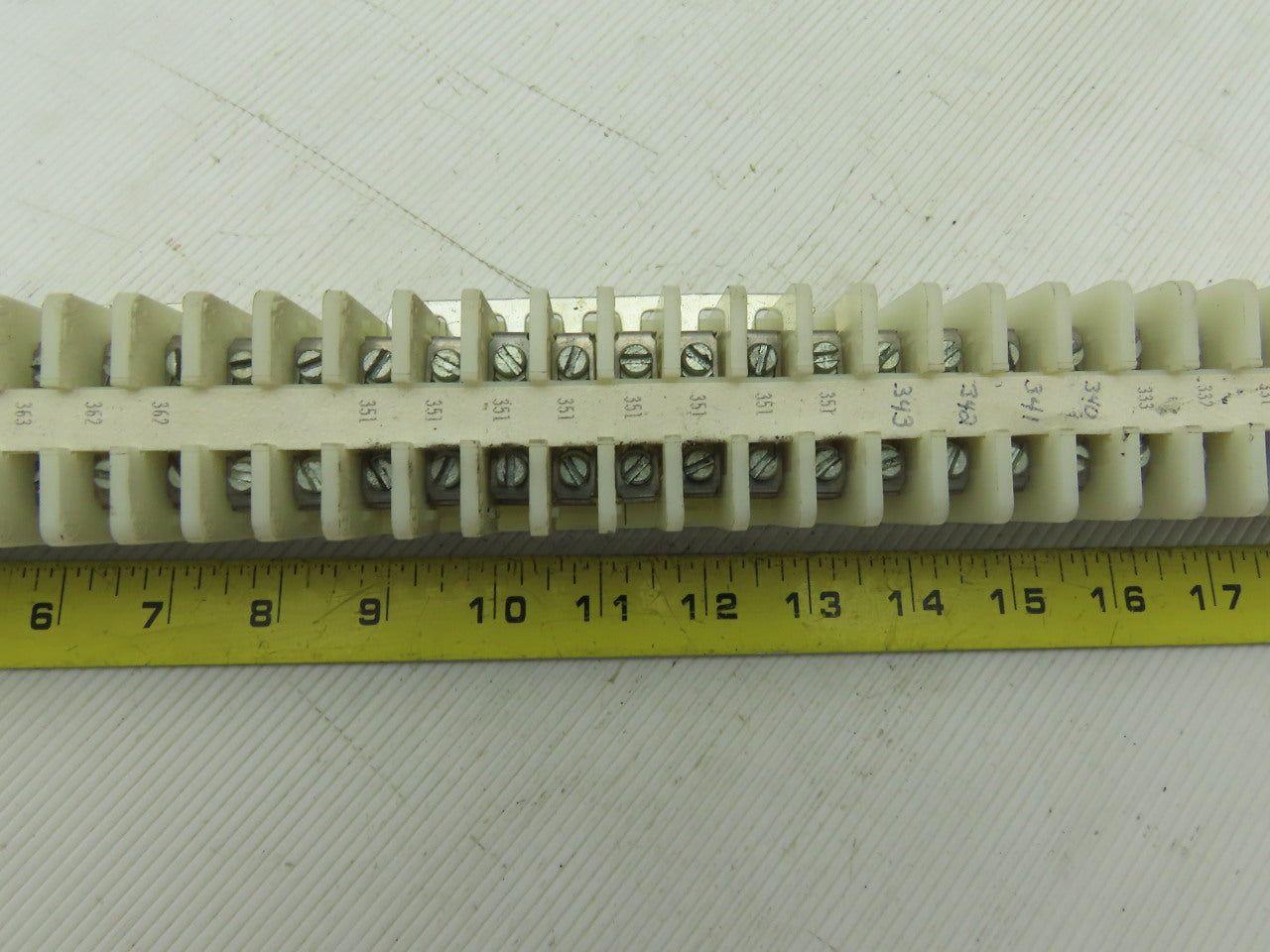 Allen Bradley 1492-CA DIN Rail Mount Terminal Block Lot Of 75