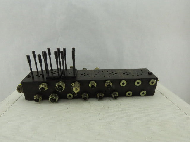 8 Station Hydraulic Valve Manifold O-Ring 32 Ports 1.25-16mm 4-1.75-20mm