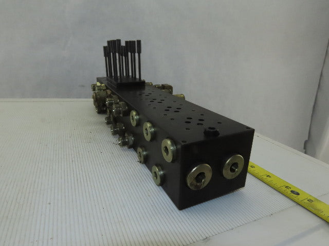 8 Station Hydraulic Valve Manifold O-Ring 32 Ports 1.25-16mm 4-1.75-20mm
