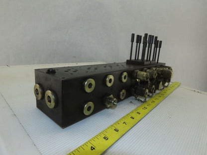 8 Station Hydraulic Valve Manifold O-Ring 32 Ports 1.25-16mm 4-1.75-20mm