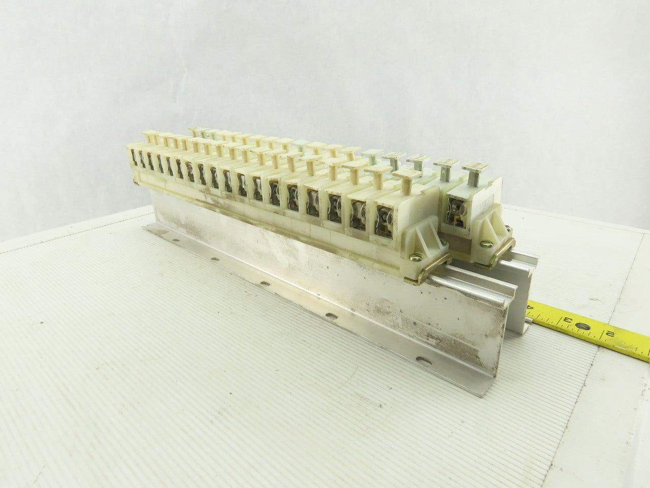 Allen 1492 CE DIN Rail Terminal Fuse Holder With Mixed Fusetron Fuse Lot Of 32