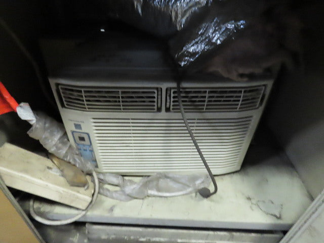 Dust Shield Computer Enclosure Cabinet W/AC Cooling Unit 115V 1Ph