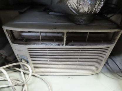 Dust Shield Computer Enclosure Cabinet W/AC Cooling Unit 115V 1Ph