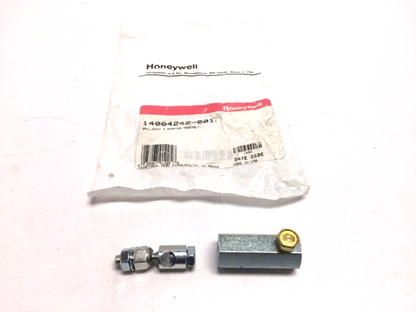 Honeywell 14004242-001 Balljoint Adaptor Assembly Pushrod Lot of 4