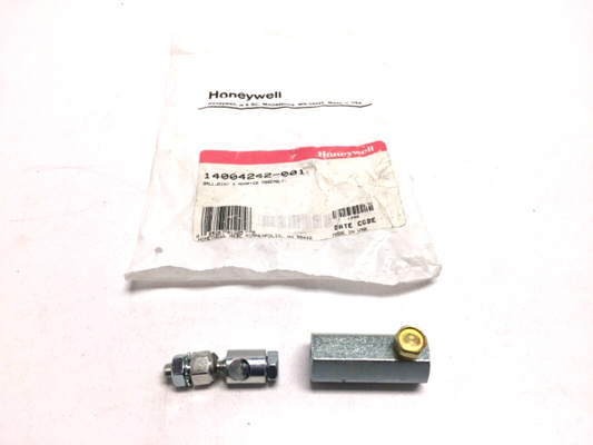 Honeywell 14004242-001 Balljoint Adaptor Assembly Pushrod Lot of 4