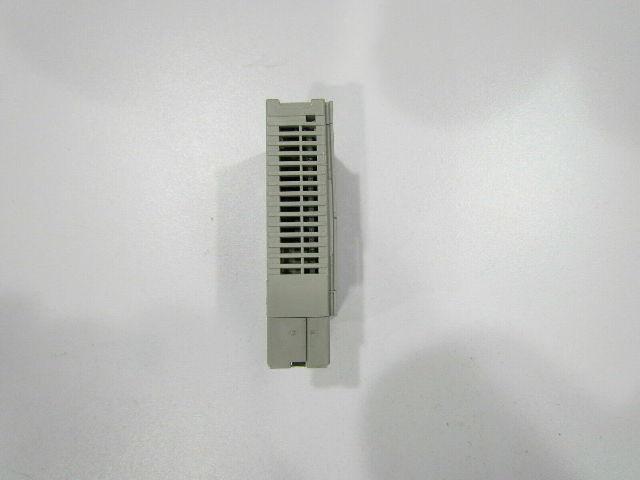 Allen Bradley 198-IB2XOW1/B DC Input Relay Output Series B