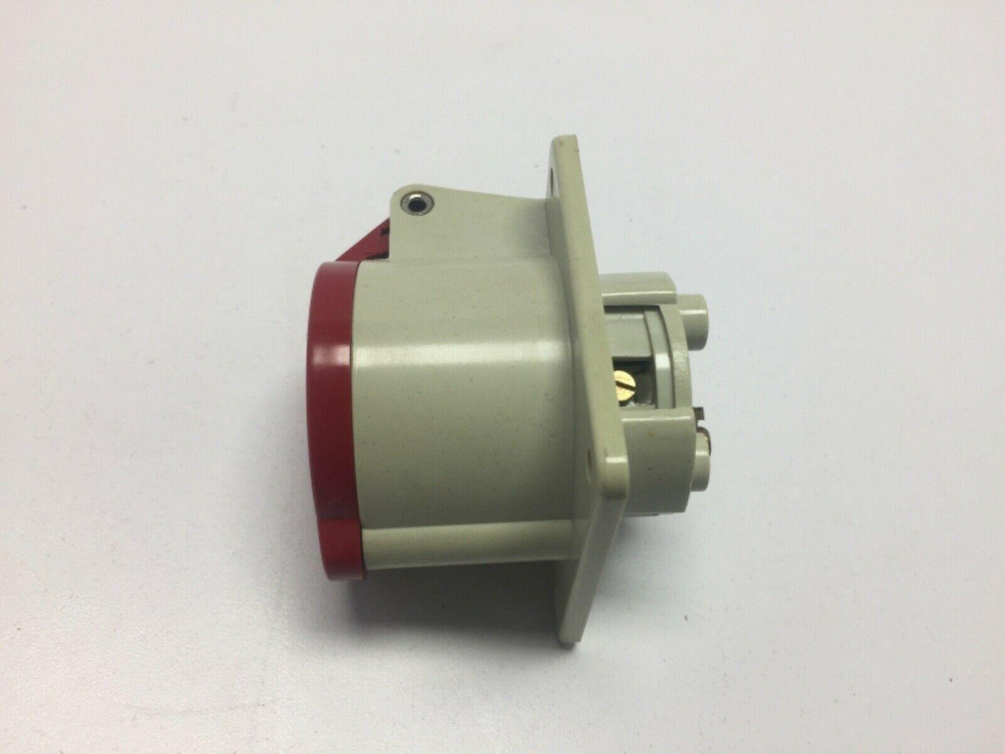 General Electric GE 420R7 Pin Sleeve Receptacle 3PH 20A 480VAC