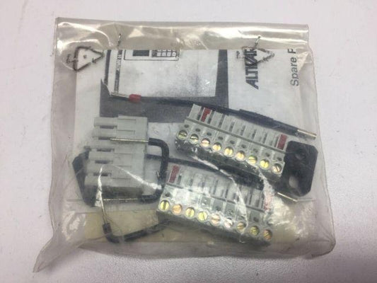 Schneider Electric VZ3N006 Control Terminal STP Contact Block