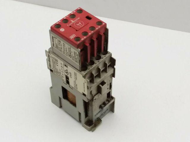 Allen Bradley 700S-CF620ZJBC Guardmast Safety Contactor 25A Series A Lot of 2