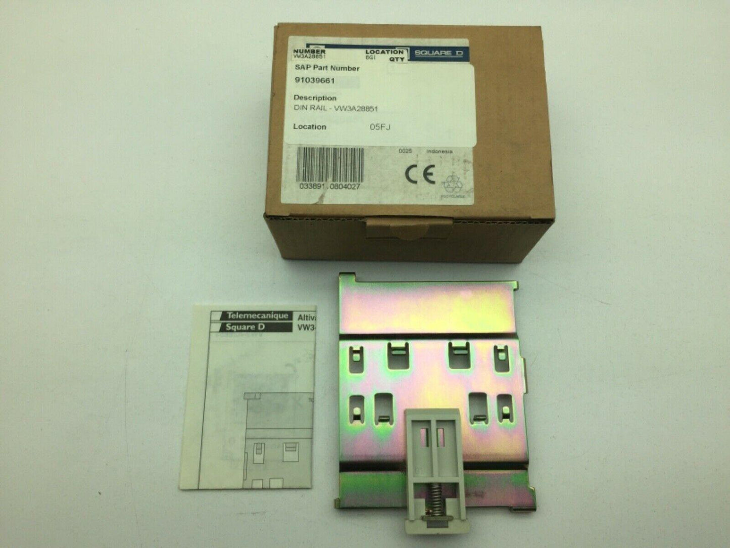 Square D VW3A28851 Mounting Plate for DIN Rail