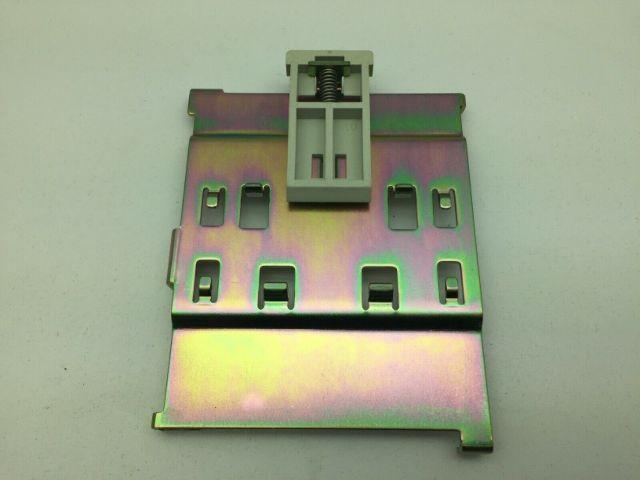 Square D VW3A28851 Mounting Plate for DIN Rail