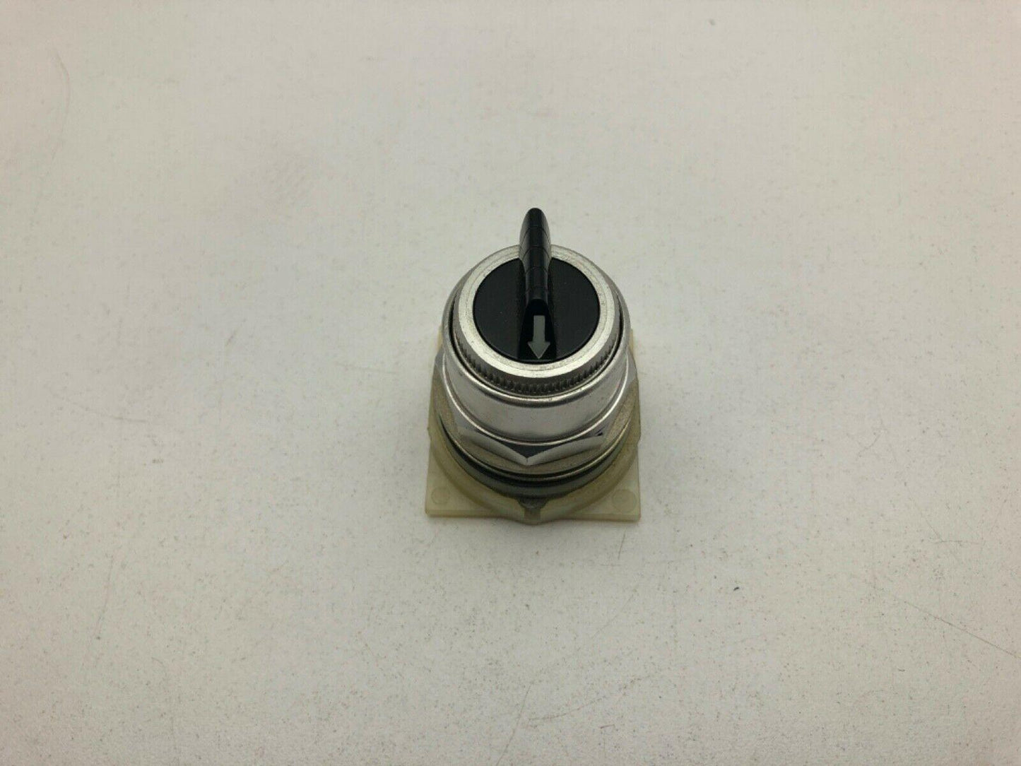 Square D 9001KS62B Switch Black Knob 3 Position Spring Return