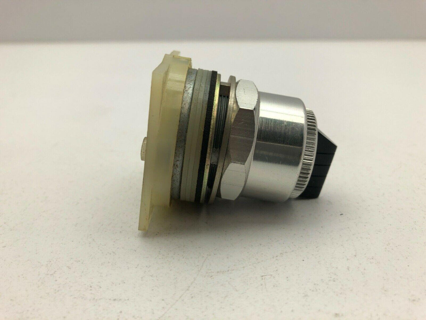 Square D 9001KS62B Switch Black Knob 3 Position Spring Return