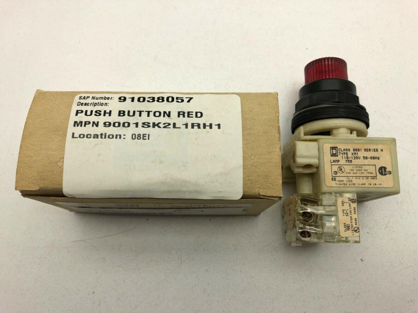 Square D 9001SK2L1RH13/H Red Illuminated Push Button 1N.O 1N.C Series H