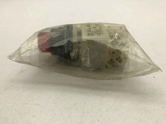 Square D 9001SK2L1RH1/G Red Illuminated Push Button 1N.O 1N.C Series G