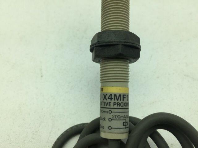 Omron E2K-X4MF1 Capacitive Proximity Switch