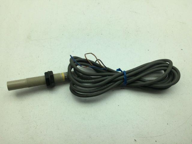 Omron E2K-X4MF1 Capacitive Proximity Switch