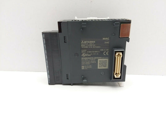Mitsubishi LY40NT5P Melsec L PLC Output Unit 12/24VDC 0.5A