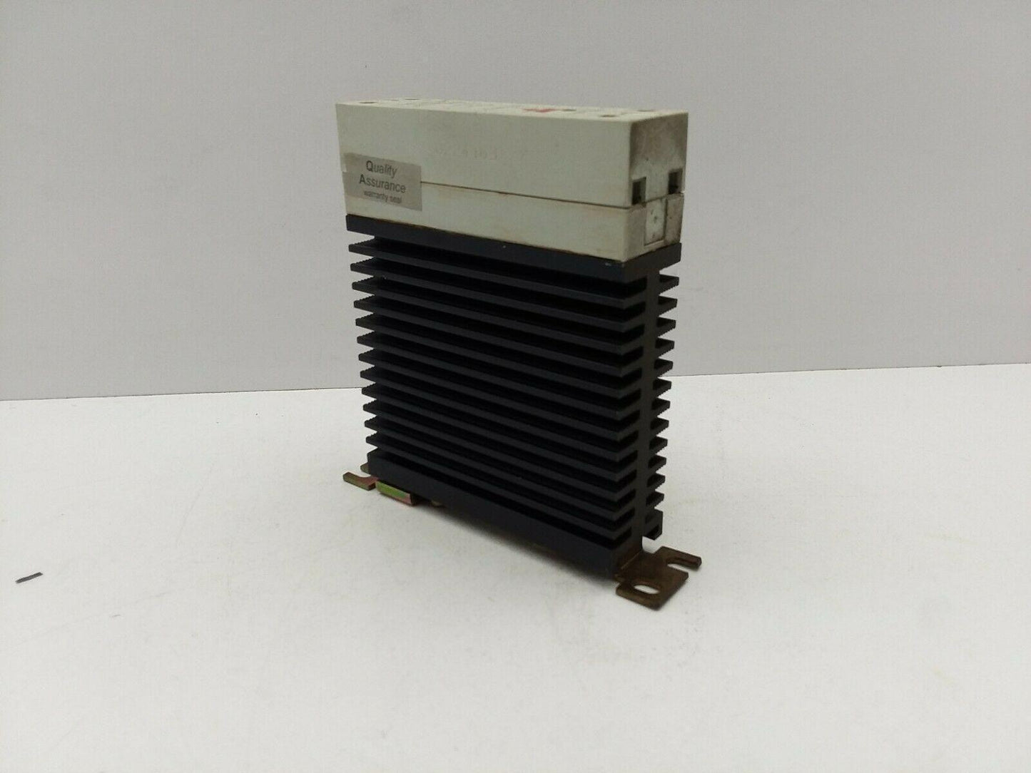 Carlo Gavazzi RN1A48D10U Solid State Relay Semiconductor Contactor 480V 10A