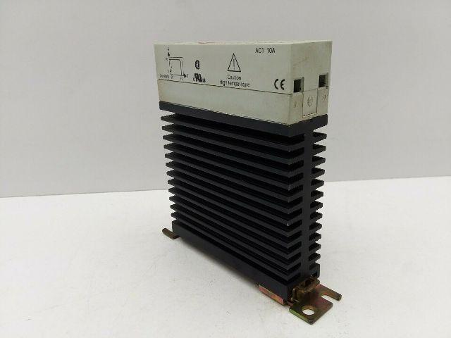 Carlo Gavazzi RN1A48D10U Solid State Relay Semiconductor Contactor 480V 10A