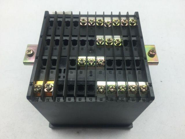 Barber-Colman MAQ6-619-11-000-8 Temperature Controller