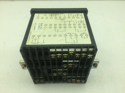 Shinko MAQ6-619-11-000-8 Temperature Controller