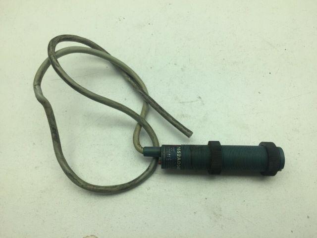 ATC 7652AD04F22SX Photoelectric Sensor 10-135VAC Proximity Switch