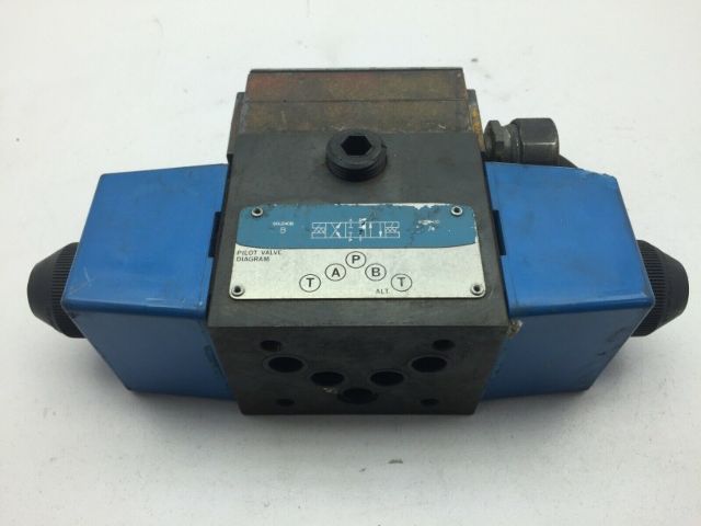 Eaton Vickers PA5DG4S4W-012C-B-60 Directional Control Valve 110-120V