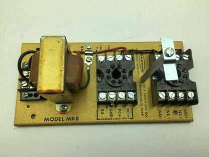 Banner 16347 Photoelectric Control Base Chassis Banner BR-2 Relay 120V 10A