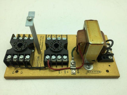 Banner 16347 Photoelectric Control Base Chassis Banner BR-2 Relay 120V 10A