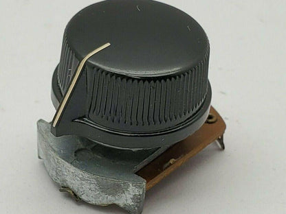 Centralab 1484 Shorting Knurl Shaft Switch Lot of 4
