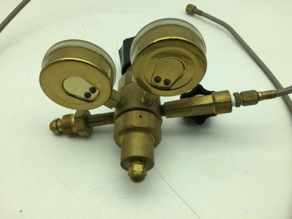 Air Products E12-3-NL45F Gas Regulator 250 PSI
