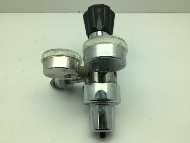 Airgas HP702-015-580-G Heavy Duty Single Stage flow gauge  Regulator 1/4"NPT