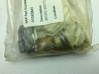 Honeywell Micro Switch 9PA40 Lot of 2