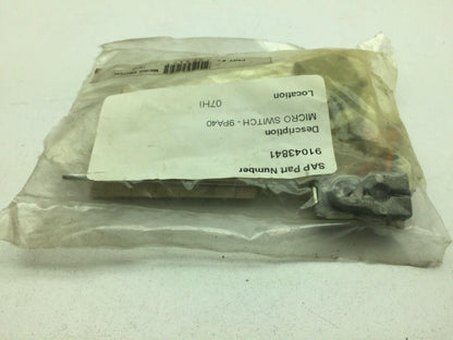 Honeywell Micro Switch 9PA40 Lot of 2