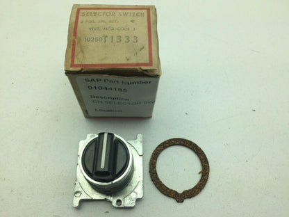 Cutler Hammer Eaton 10250T1333 3 Position Selector Switch