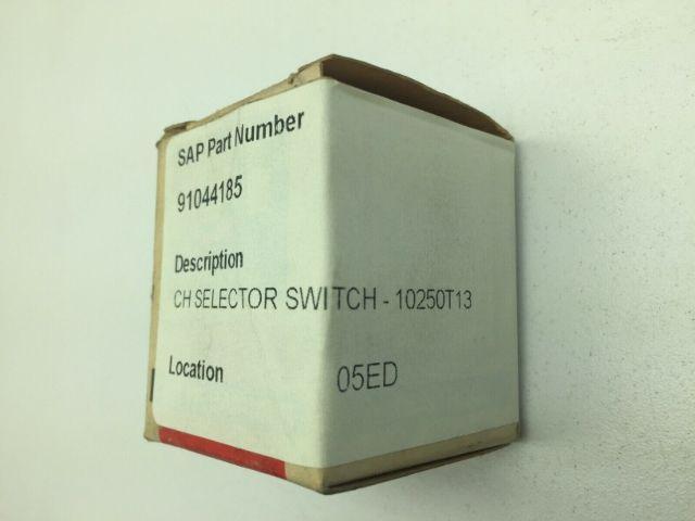 Cutler Hammer Eaton 10250T1333 3 Position Selector Switch