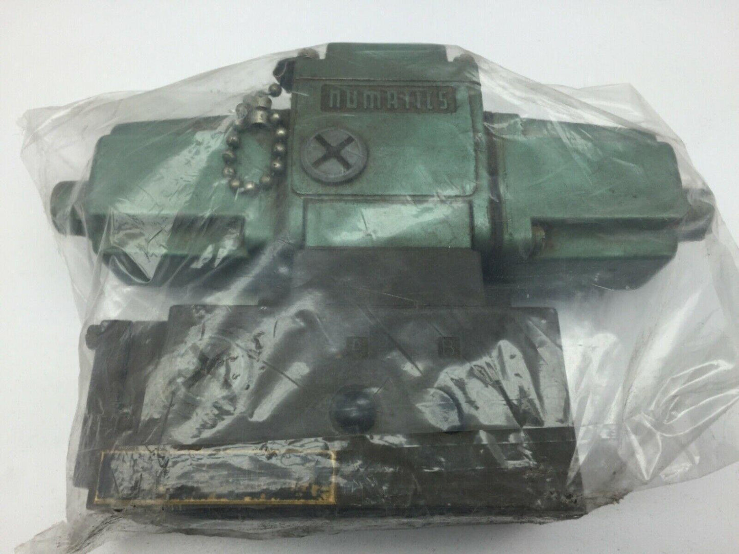 Numatics 12DSA435KA 120V .17A PNEUMATIC SOLENOID VALVE