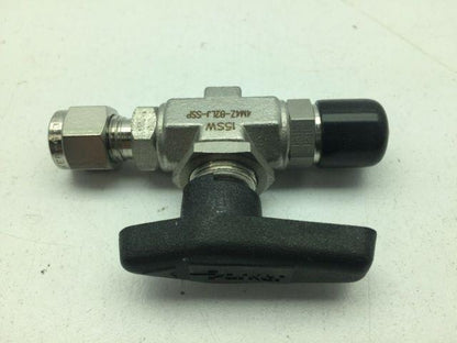 Parker 4M4Z-B2LJ-SSP 6000PSI B-Series Ball Valve, SS, 1/4 MNPT x1/4"Compresion