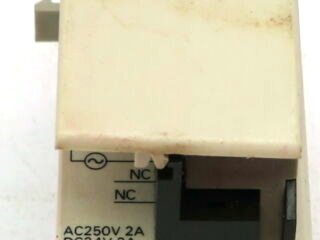 Omron CQM1-0C221 PLC Output Unit 250VAC 2A