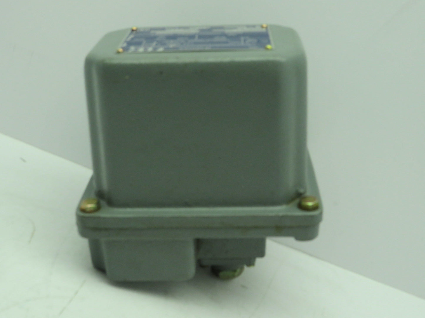 Square D  GBR-2 Pressure Switch 20-675 PSI 120-600V Class 9012