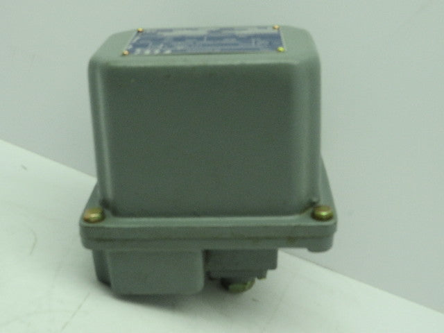 Square D  GBR-2 Pressure Switch 20-675 PSI 120-600V Class 9012